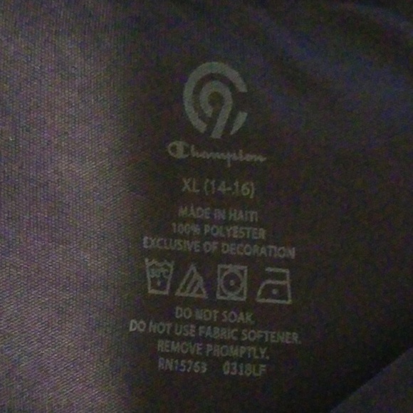 New Champion Girl's Shirt - Picture 6 of 6